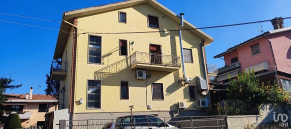3 bedrooms Apartment in Notaresco, Italy No. 82489 2