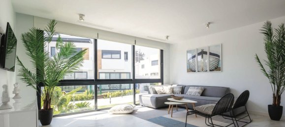 Adosado de 3 dormitorios en Marbella, Spain No. 48028 3