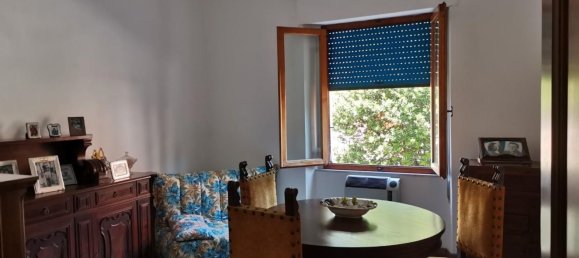 3 rooms Apartment in Poggibonsi, Italy No. 286703 3