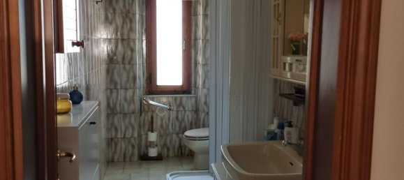 3 rooms Apartment in Poggibonsi, Italy No. 286703 10