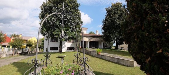 10 غرف نوم فيلا في Pordenone, Italy رقم 334835 3