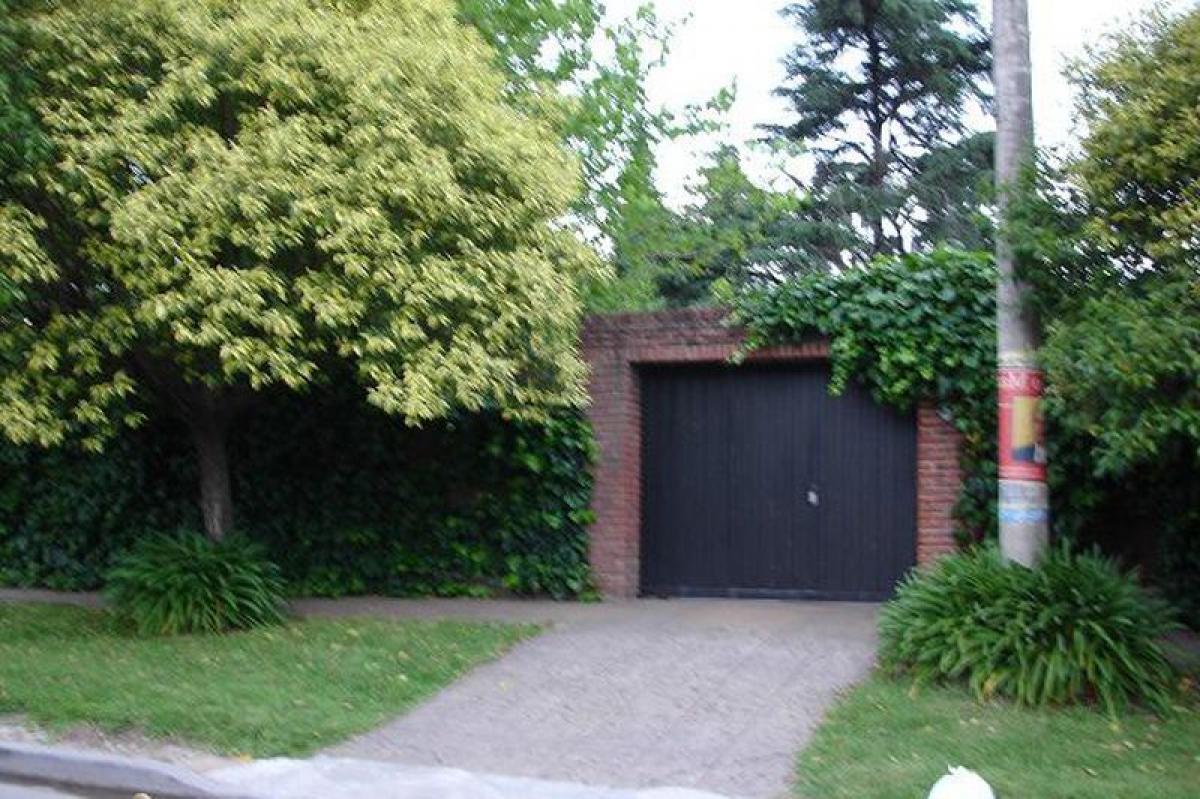  Land in Moron, Argentina No. 34894