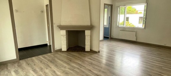 2 bedrooms House in Vernon, France No. 357136 3