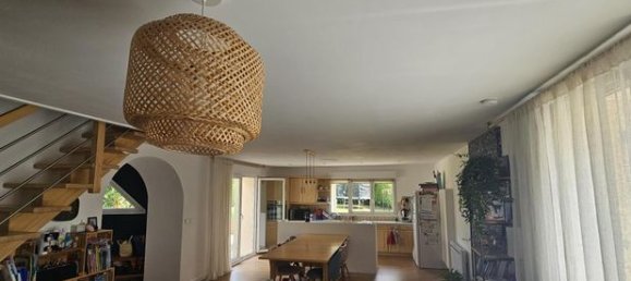 4 bedrooms House in Etalans, France No. 301417 4