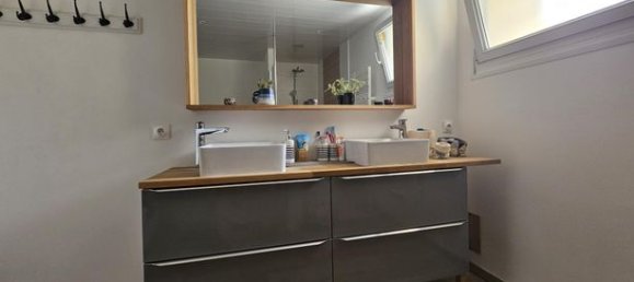 4 bedrooms House in Etalans, France No. 301417 12