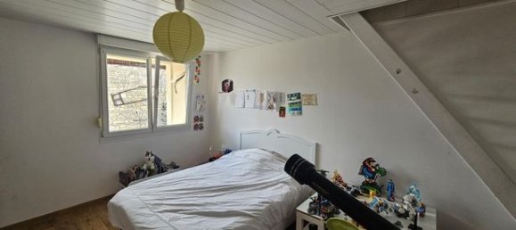 4 bedrooms House in Etalans, France No. 301417 11