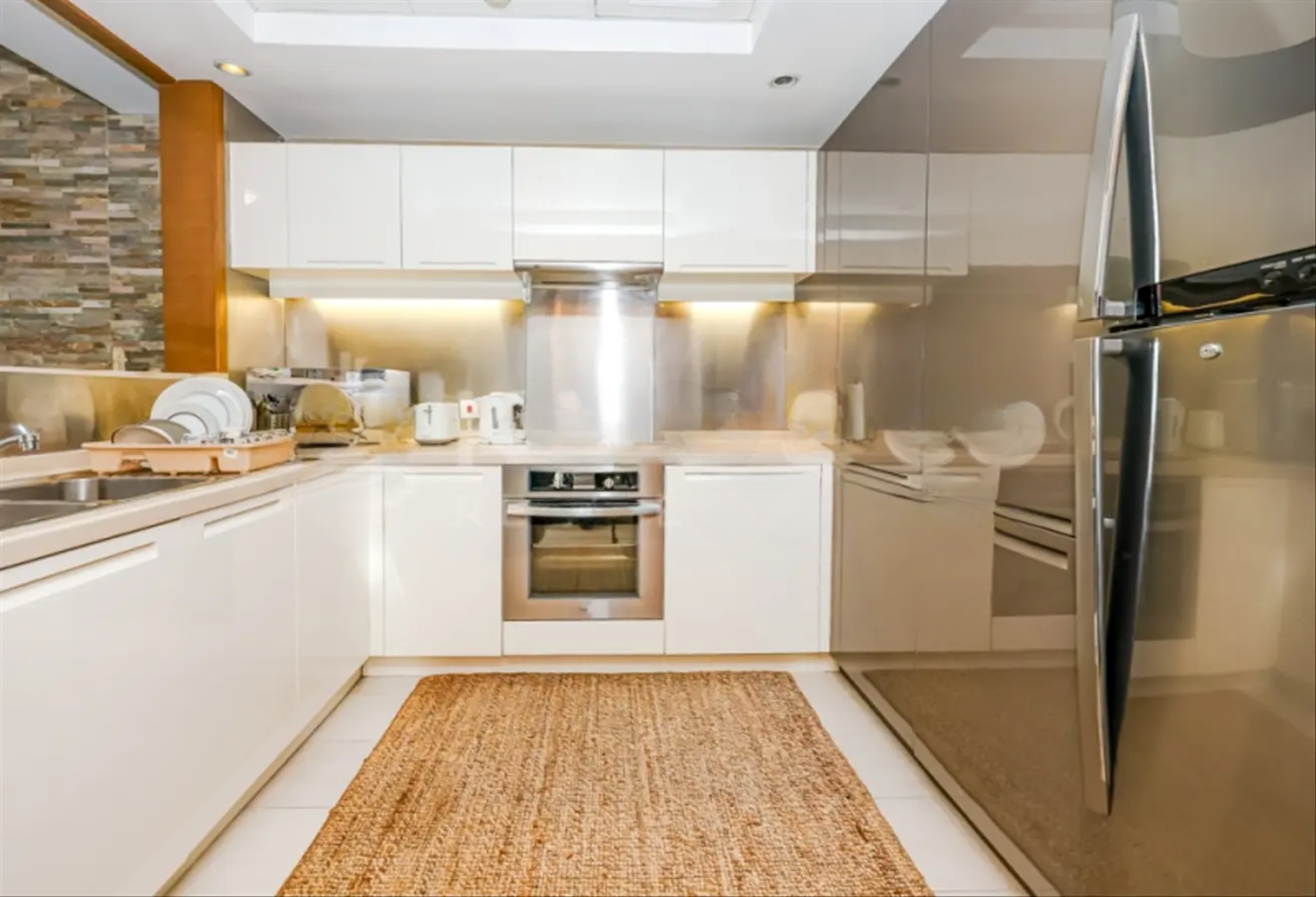 2 bedrooms Apartment in Dubai, UAE No. 21015