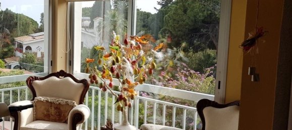 5 bedrooms Apartment in Germasogeia, Cyprus No. 729 4