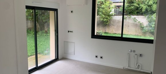 3 Schlafzimmer Haus in Bievres, France, Nr. 322198 10