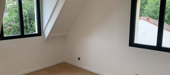 3 Schlafzimmer Haus in Bievres, France, Nr. 322198 17