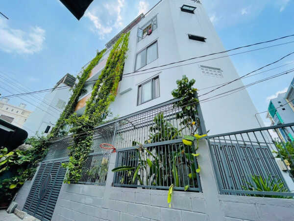96m² Townhouse in District 7, Vietnam No. 19753