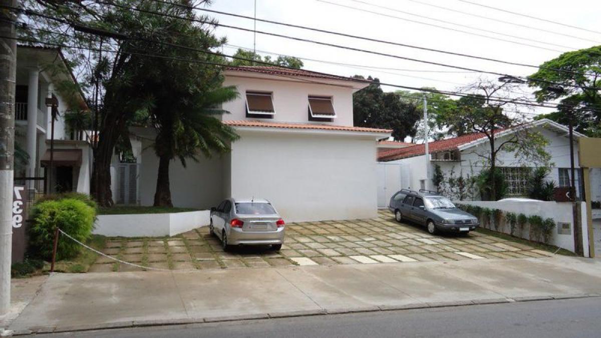 Дом с 4 спальнями в Сан-Паулу, Бразилия № 490019