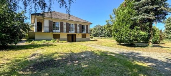 Casa de 3 dormitorios en Saint-Junien, France No. 306181 2