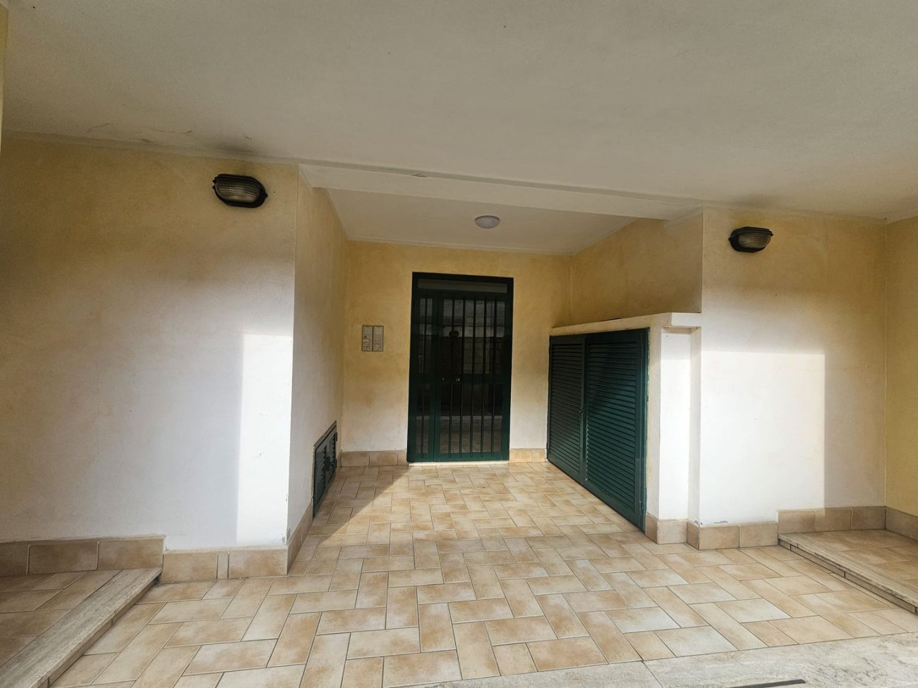 2 rooms Apartment in Rome, Italy No. 227259