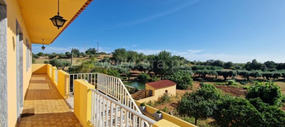 3 bedrooms House in Faro, Portugal No. 130542 12