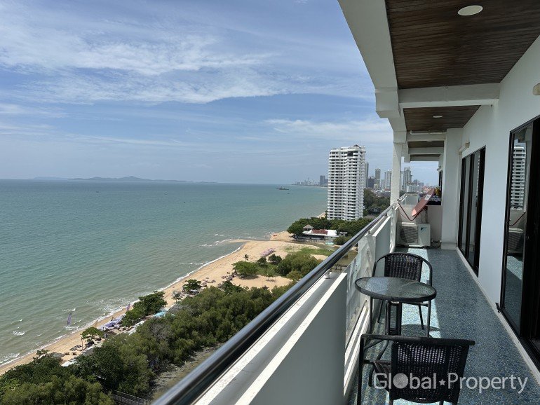 3 bedrooms Condominium for sale in Pattaya, Chonburi, Eastern Thailand, Thailand № 61441