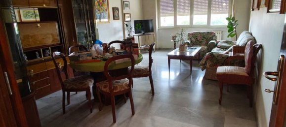 Apartamento de 4 dormitorios en Rome, Italy No. 341111 3