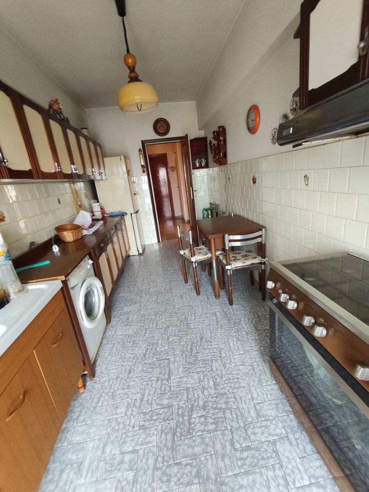 Apartamento de 4 dormitorios en Rome, Italy No. 341111