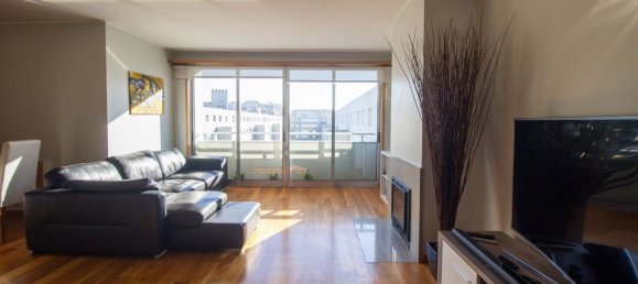 2 bedrooms Penthouse in Matosinhos, Portugal No. 122933 4