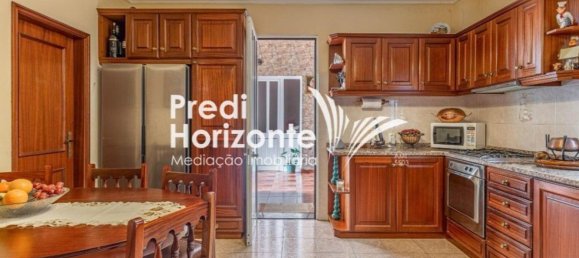 3 bedrooms House in Funchal, Portugal No. 133951 5