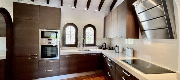 Casa de 4 dormitorios en Altea, Spain No. 285426 2