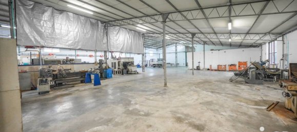 2 rooms Warehouse in Ferrara, Italy No. 229854 8