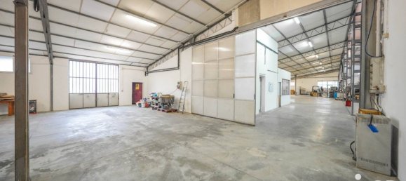 2 rooms Warehouse in Ferrara, Italy No. 229854 12