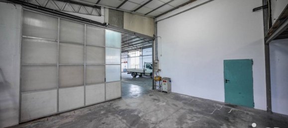 2 rooms Warehouse in Ferrara, Italy No. 229854 17