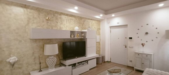 3 bedrooms Apartment in Terni, Italy No. 316857 5