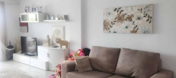 Apartamento de 3 dormitorios en Marbella, Spain No. 190832 4