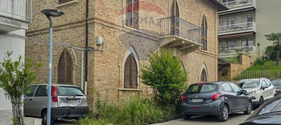 10-salle Maison à Montesilvano, Italy No. 109054 36