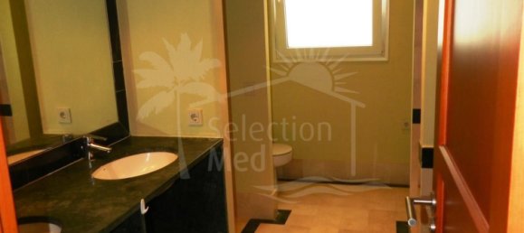 Villa de 4 dormitorios en Cádiz, Spain No. 26629 28