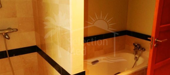 Villa de 4 dormitorios en Cádiz, Spain No. 26629 27