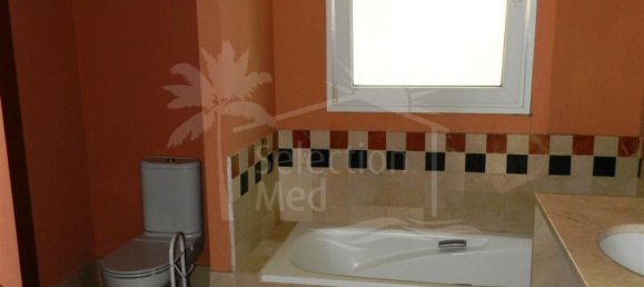 Villa de 4 dormitorios en Cádiz, Spain No. 26629 33