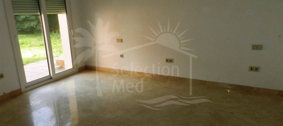 Villa de 4 dormitorios en Cádiz, Spain No. 26629 32