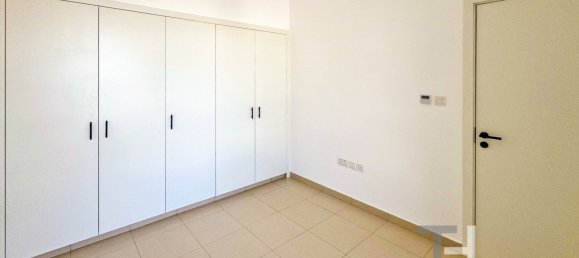 3 bedrooms Townhouse in Town Square, UAE No. 28631 8