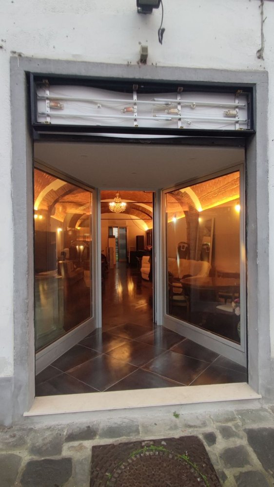 Propriété commerciale à Florence, Italy 82m² No. 254268