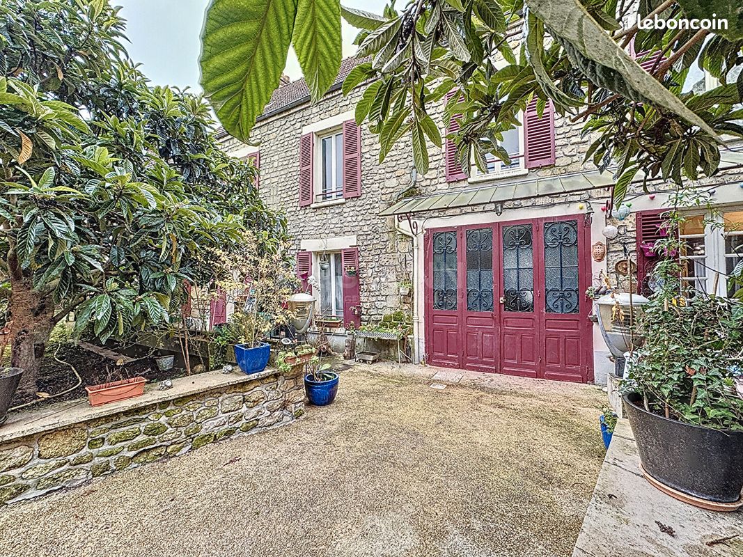 6 bedrooms House in Boran-sur-Oise, France No. 39578