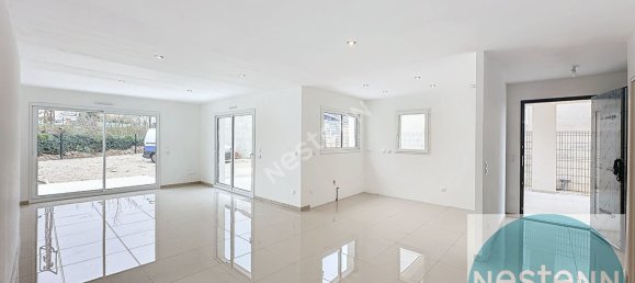 3 bedrooms House in Blois, France No. 75614 3