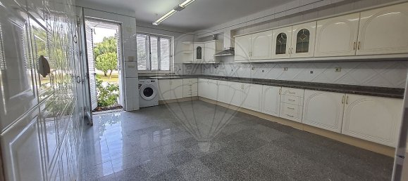 4 Schlafzimmer Haus in Seixal, Portugal, Nr. 286114 6