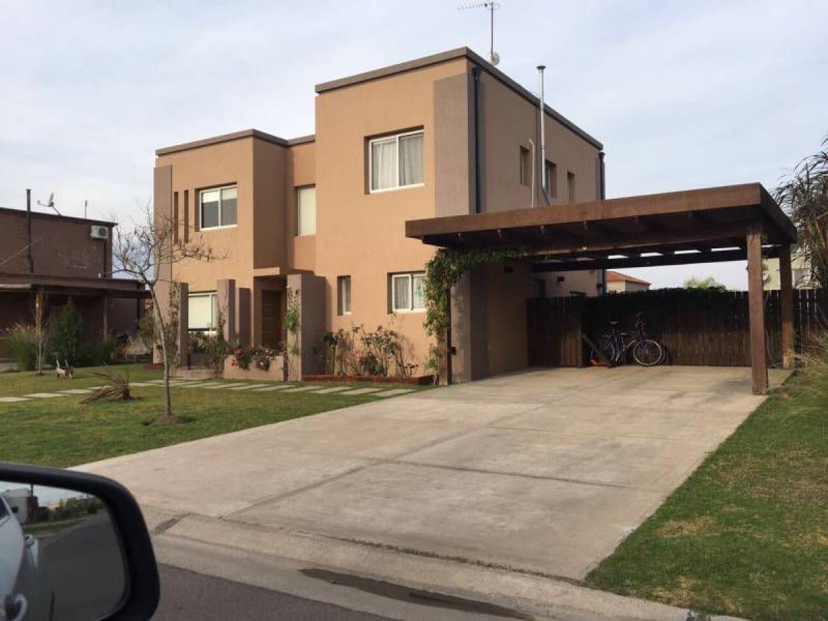 3 bedrooms House in Tigre, Argentina No. 84177