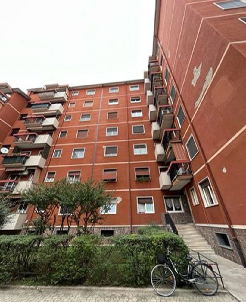 2 rooms Apartment in Trezzano sul Naviglio, Italy No. 2208