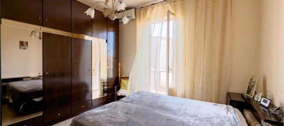 Квартира с 4 комнатами в Таранто, Италия № 139155 15