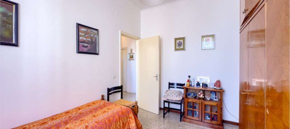 Квартира с 4 комнатами в Таранто, Италия № 139155 23