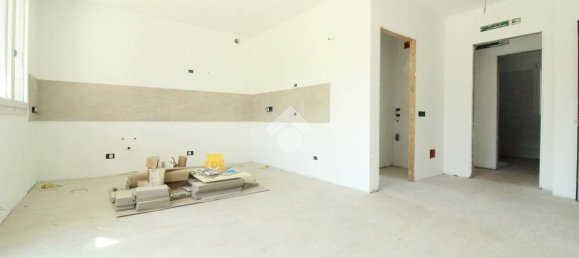 2 chambres Appartement à Montechiarugolo, Italy No. 225878 17