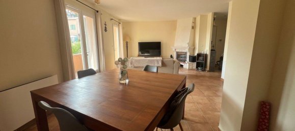 3 bedrooms House in Sault, France No. 326513 5