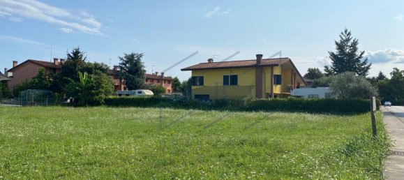 Земельный участок 1703м² в Порденоне, Италия № 309381 6