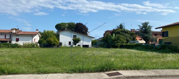 Земельный участок 1703м² в Порденоне, Италия № 309381 2