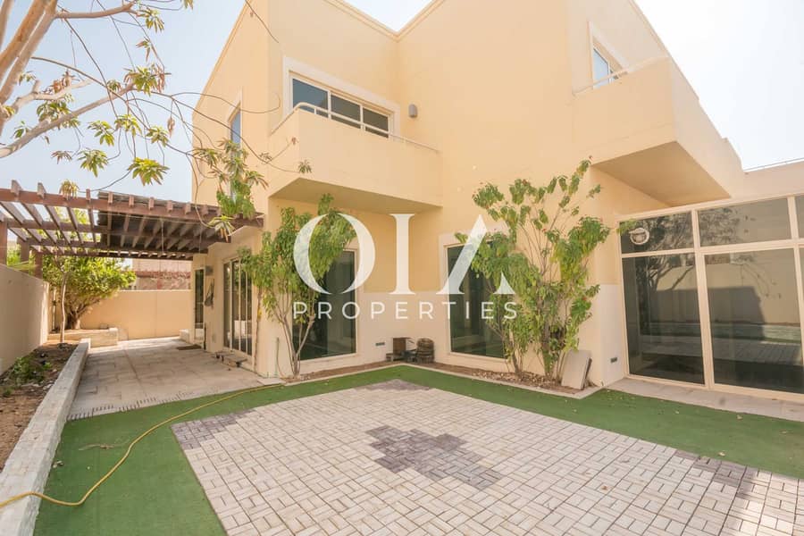 4 bedrooms Villa in Al Raha Gardens, UAE No. 17262