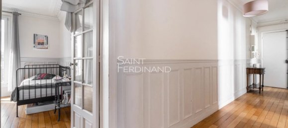 2 bedrooms Apartment in Paris, France No. 332702 2